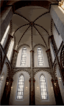 St. Kunibert (Bild: Innenansicht Eingangshalle) - (Sept. 2006)