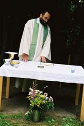 2003-06-hellenthal-priester.jpg