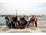 Venedig-Jugendchor_vorm_Dogenpalast_und_Markusdom