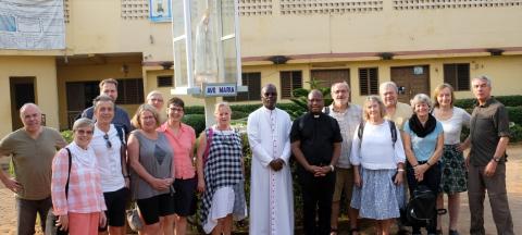Gruppenbild mit Aristide Gonsallo, Bischof von Porto-Novo