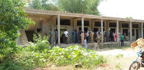 Im Bau befindliche Schule auf der Île Gbeko