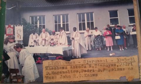 30. Mai 1991 Schulhof der Grundschule Witzhelden