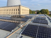 PV-Module auf dem Kirchendach Herz-Jesu