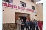 Angestellten des Radiosenders "Los Andes" in Huamachuco. Links auf dem Bild Dr. Rudolf Solzbacher, der voriges Jahr mit in Huamachuco war.