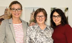 Fast drei Generationen: Joanna Tobien, Ursula Ackermann und Vanessa Squadrito (v. l. n. r.)