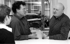 Dr. Thorsten Fröhlich im Gespräch mit Thomas Sökefeld
©Silvia Bins