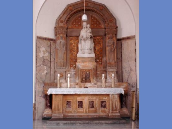 07 Marienaltar