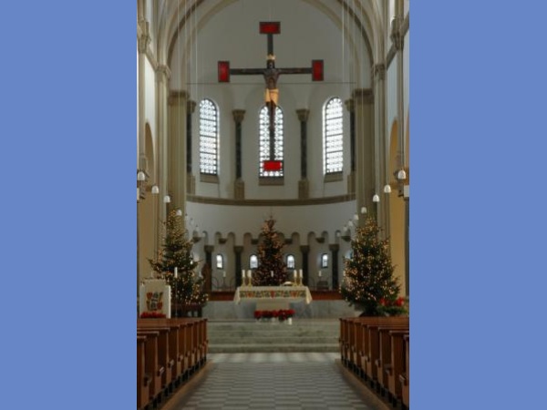 11 Hängekreuz zu Weihnachten