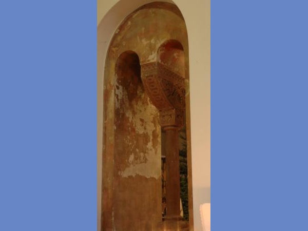 18 Sandsteinsäule