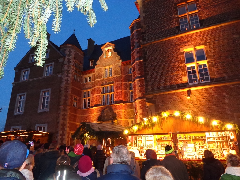 Weihnachtsmarkt auf Schloss Merode